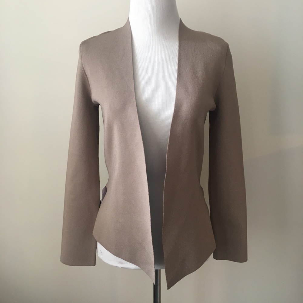 M.M. Lafleur Woolf Jardigan. New w tags $195.
